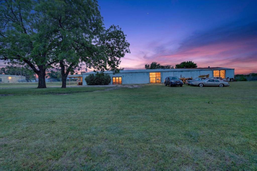 1092 W Highway 199, Springtown, TX 76082