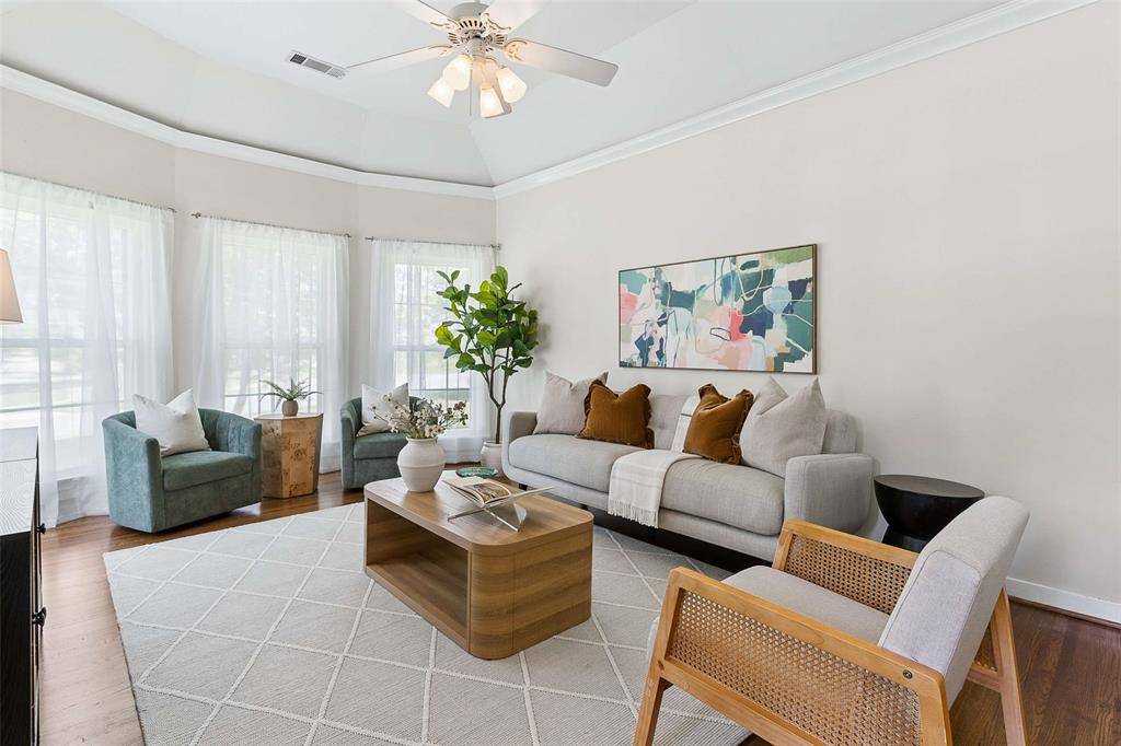 8902 Diceman Drive, Dallas, TX 75218