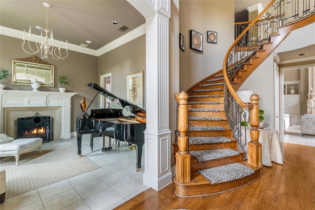 6911 Forest Glen Drive, Dallas, TX 75230