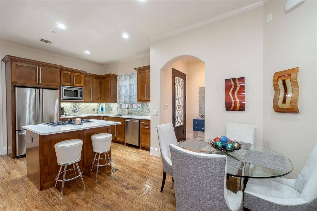 14745 Stanford Court, Addison, TX 75254