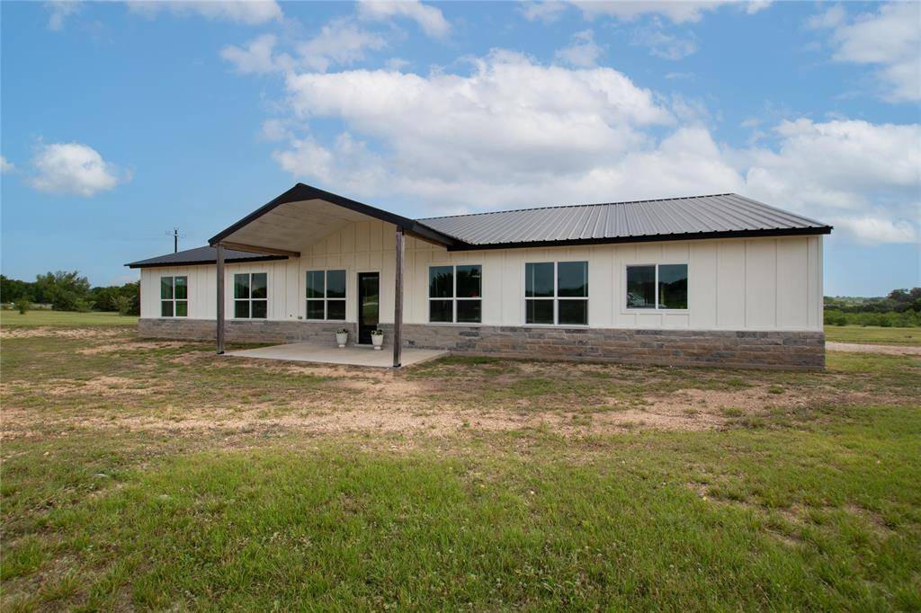 720 County Road 2337, Lampasas, TX 76550