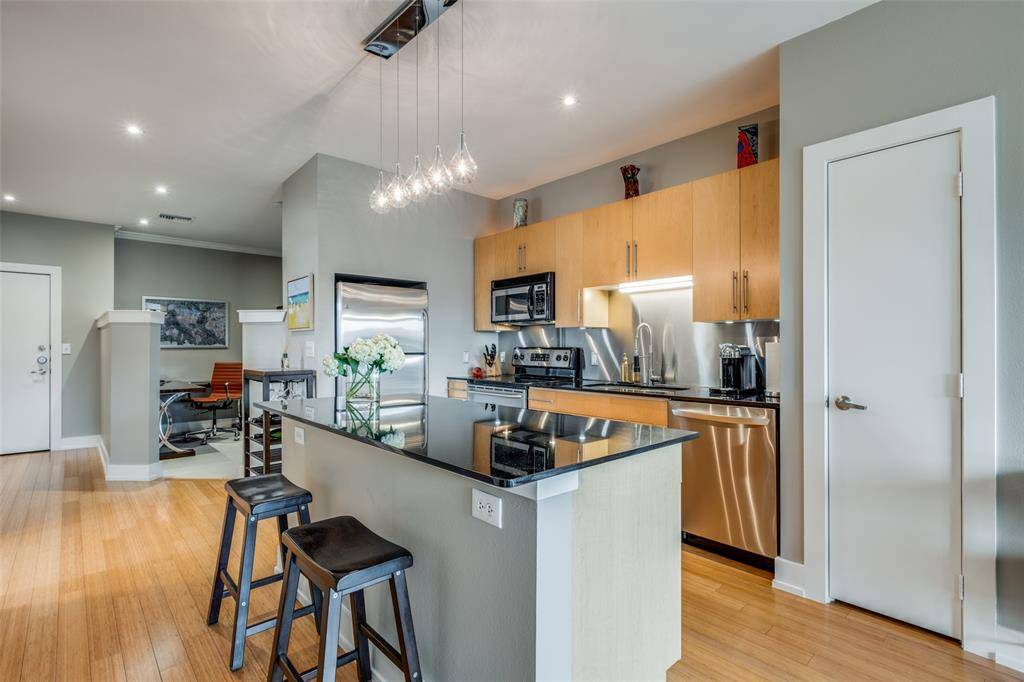 4333 Gilbert Avenue #321, Dallas, TX 75219