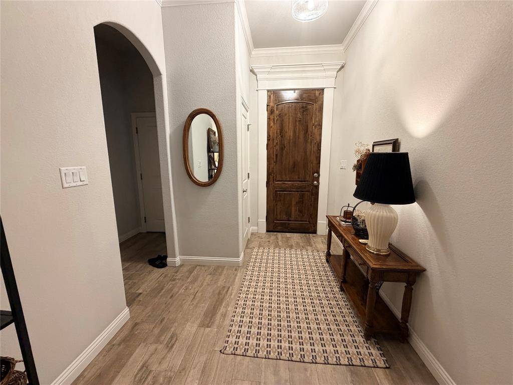 4007 Gallivant Drive, Granbury, TX 76049