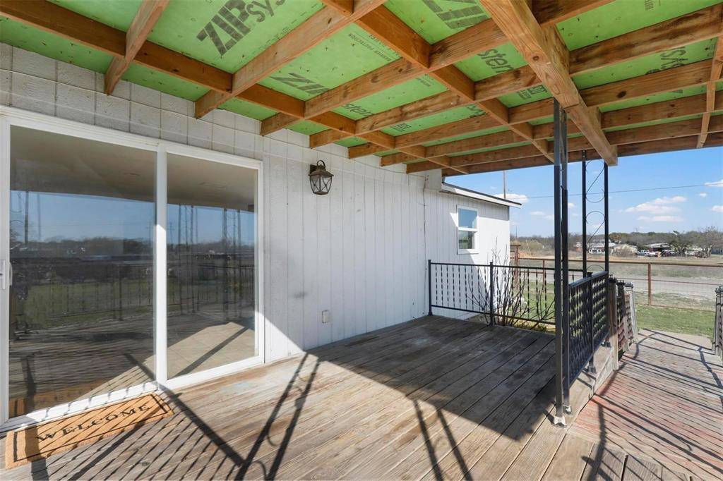 3205 Oak Hill Drive, Granbury, TX 76048