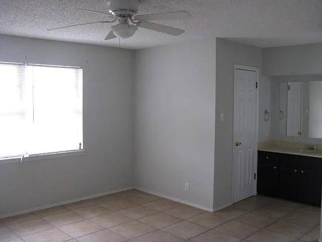 4004 Vicky Street, Big Spring, TX 79720