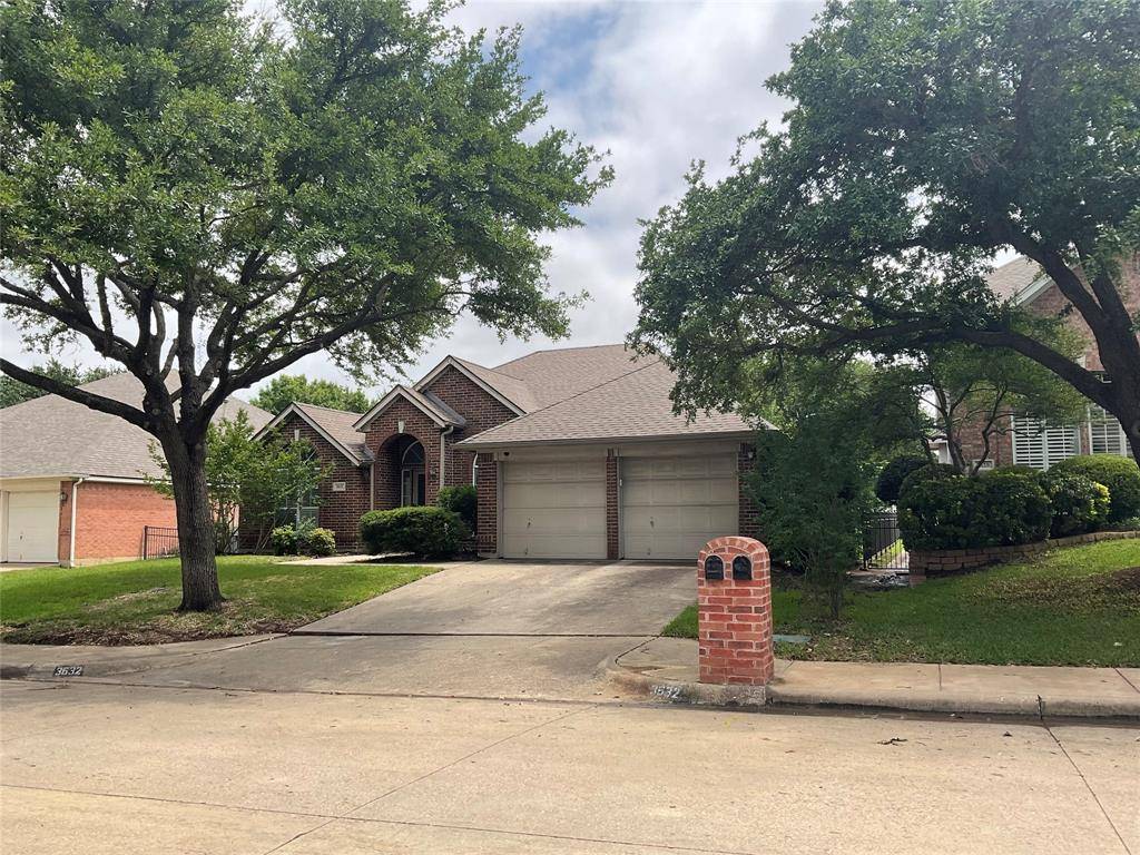 3632 Stone Creek Lane S, Fort Worth, TX 76137