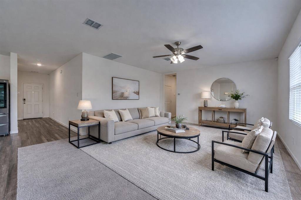 767 Camden Drive, Lavon, TX 75166
