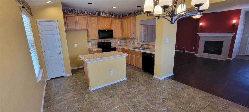 704 International Drive, Euless, TX 76039