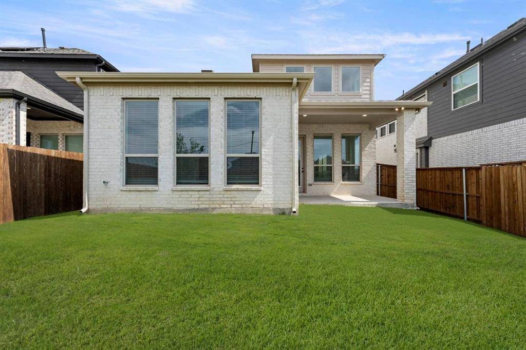817 Meadow Spring Lane, Anna, TX 75409