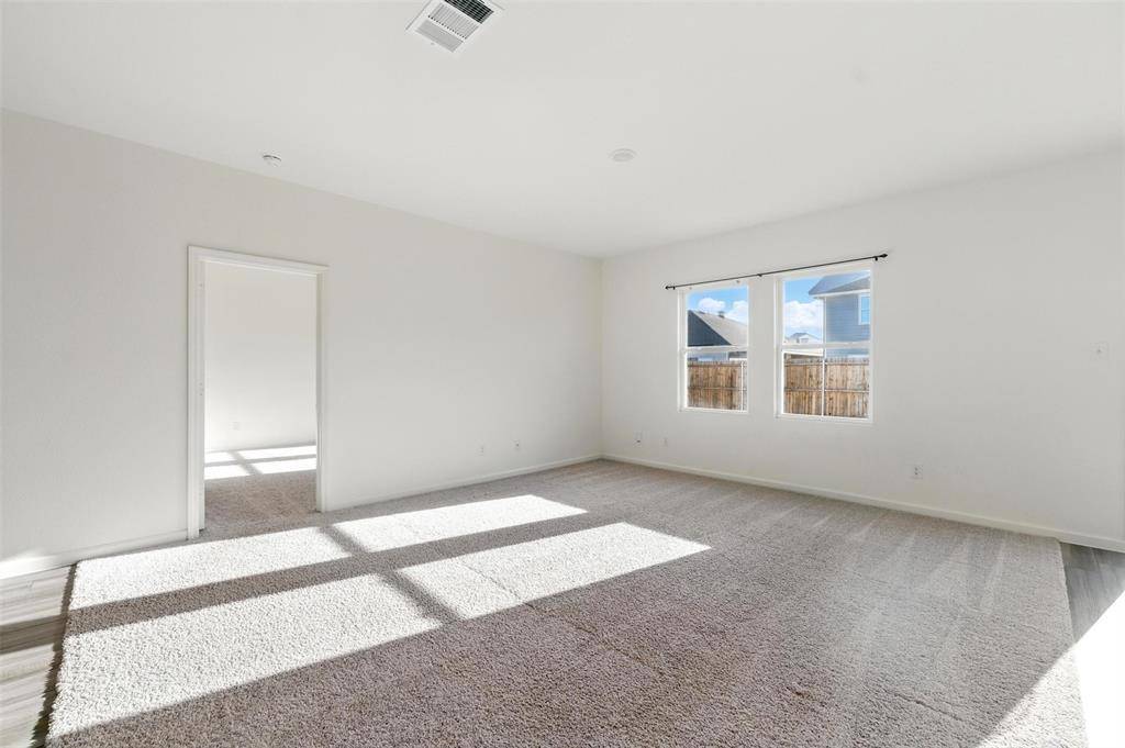 10353 Burnfoot Lane, Fort Worth, TX 76036
