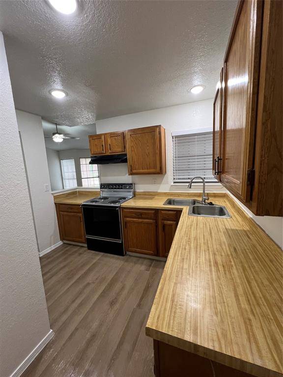 3045 Navarro Lane, Grand Prairie, TX 75052