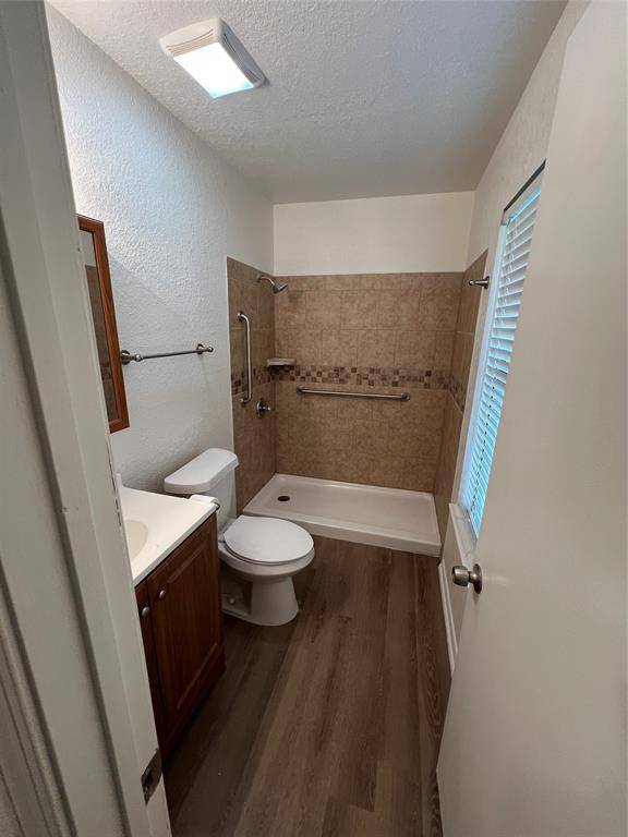 3045 Navarro Lane, Grand Prairie, TX 75052
