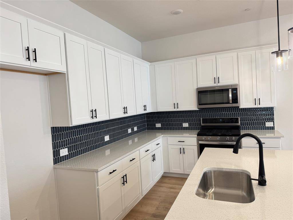 1216 Eureka Springs Street, Celina, TX 75078