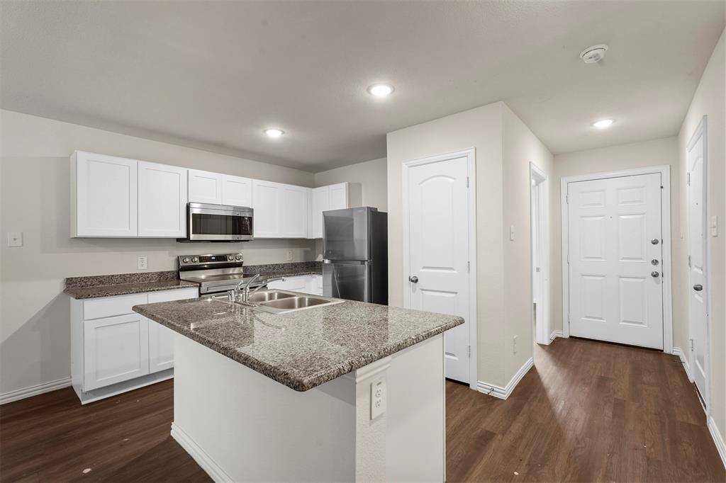 2208 Sayle Street, Greenville, TX 75401