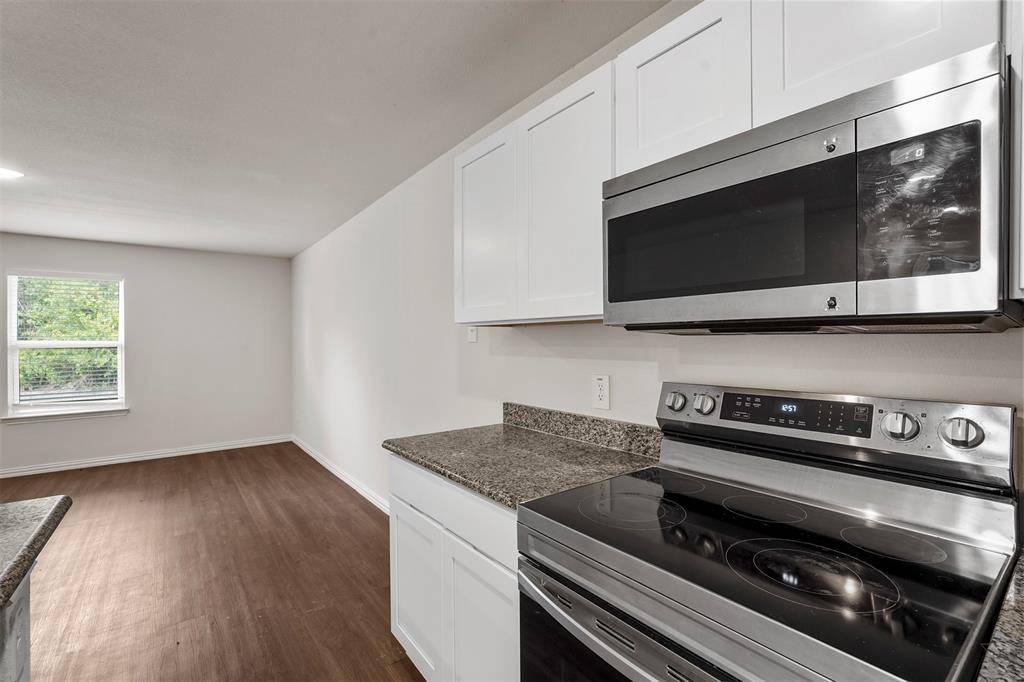 2208 Sayle Street, Greenville, TX 75401