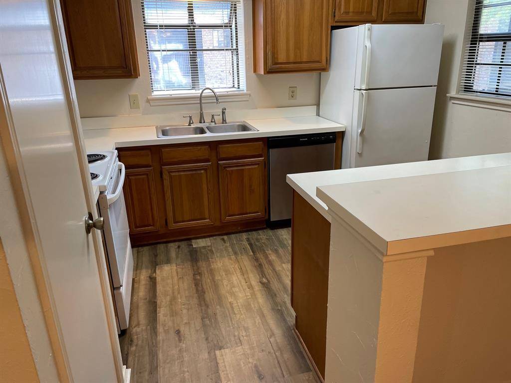 15221 Berry Trail #106, Dallas, TX 75248