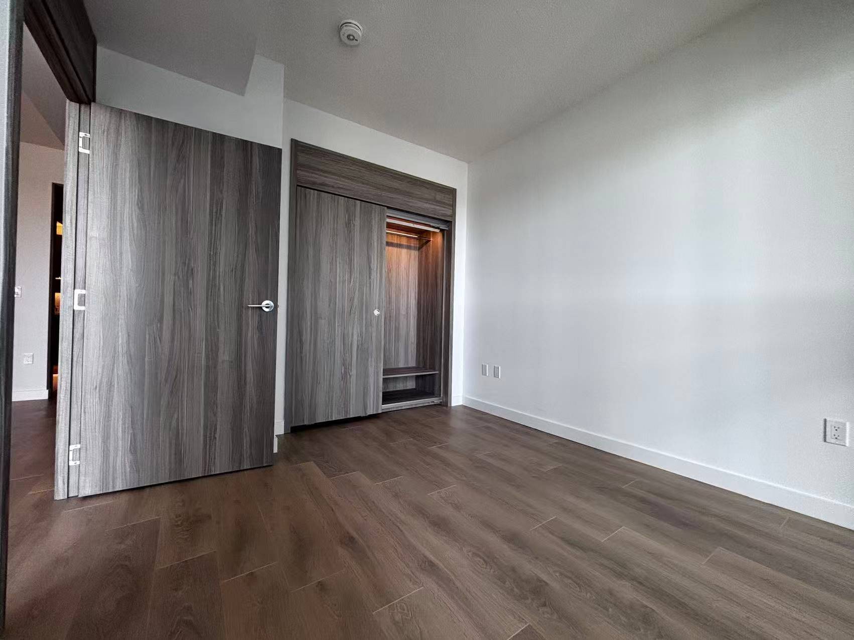 68 Esther Shiner BLVD #1612, Toronto C15, ON M2K 0J6