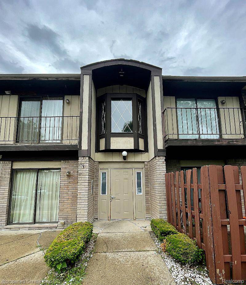 15999 W 11 MILE RD ##20, Southfield, MI 48076