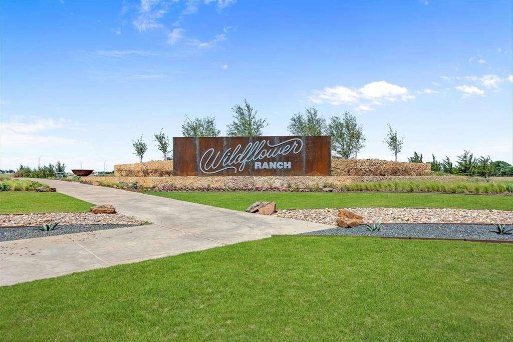 940 Pelotazo Avenue, Fort Worth, TX 76247