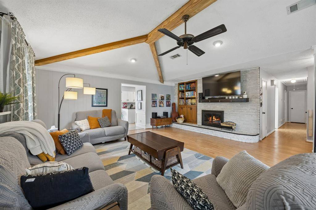 722 Royal Oaks Drive, Garland, TX 75040