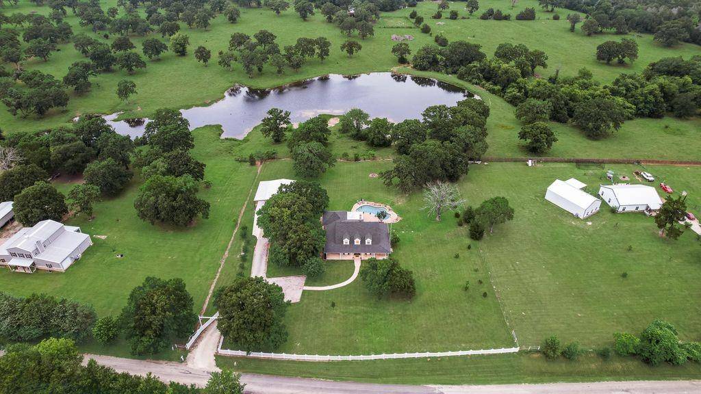 2795 County Road 1030, Chatfield, TX 75105