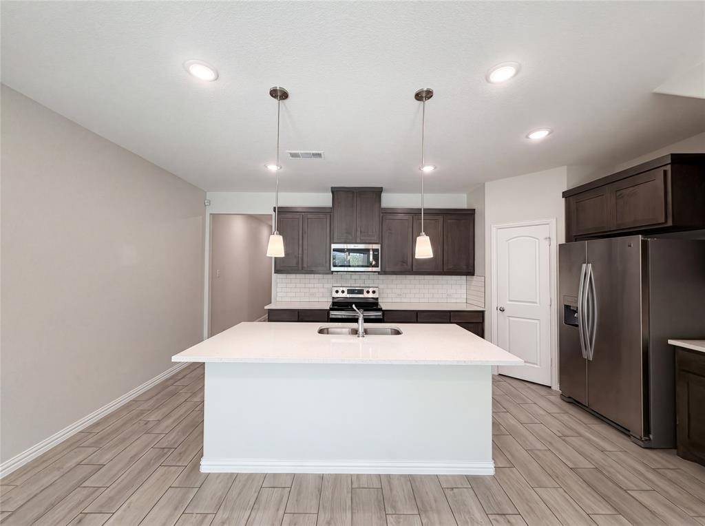 6705 Farsight Drive, Fort Worth, TX 76179