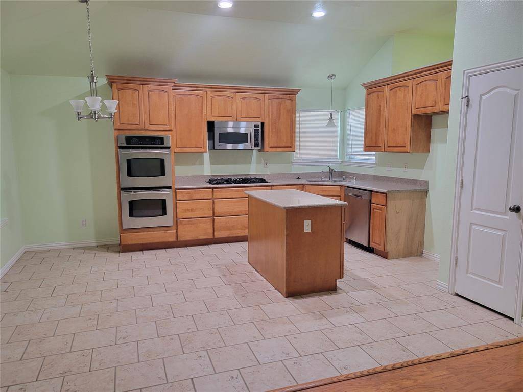 1424 Chapman Drive, Lancaster, TX 75134