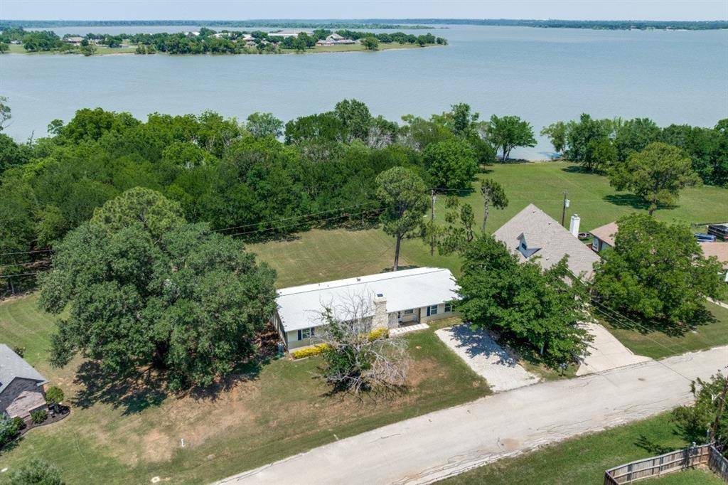 104 Cove Drive, Shady Shores, TX 76208