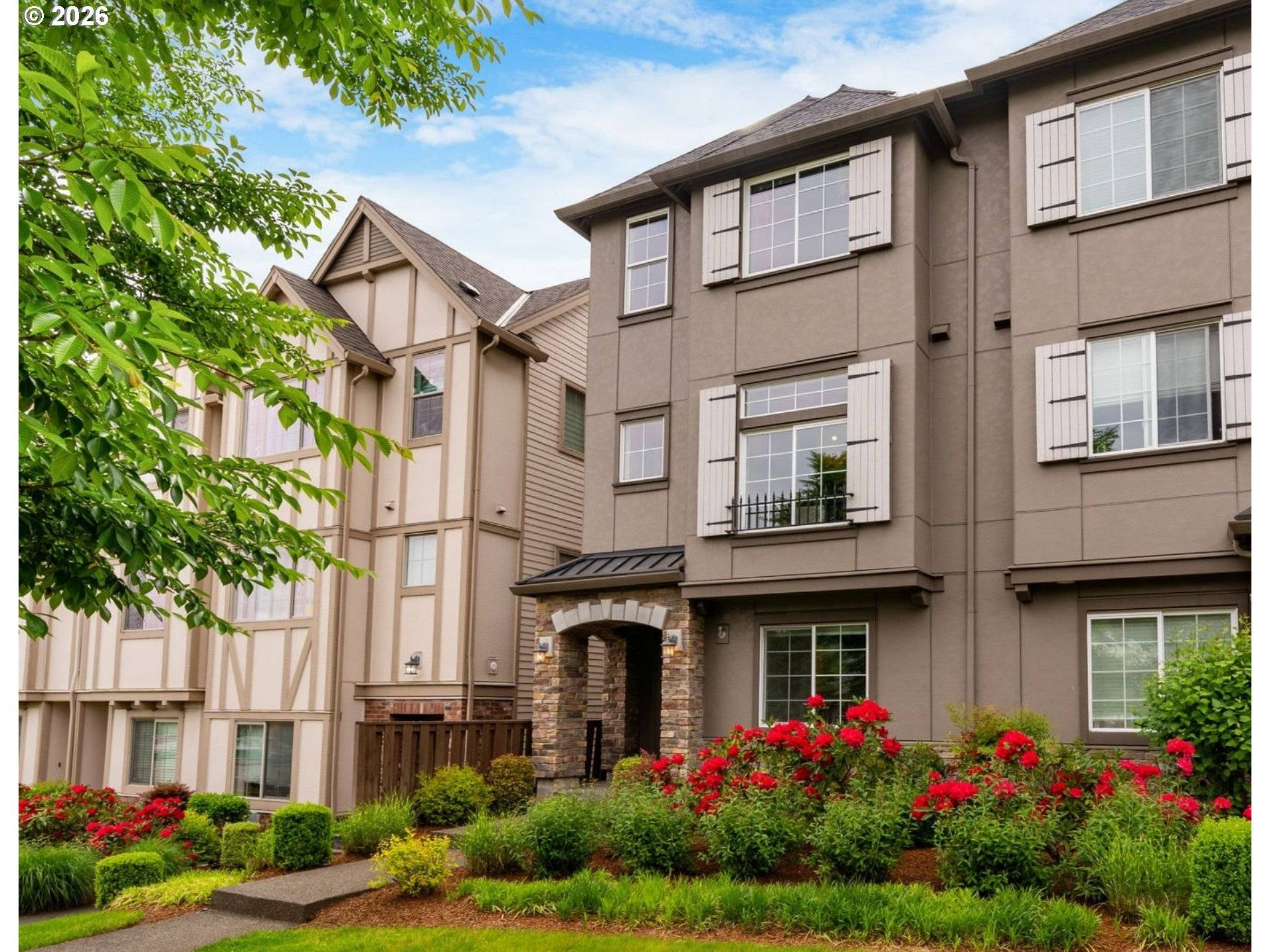 28542 SW VILLEBOIS DR, Wilsonville, OR 97070
