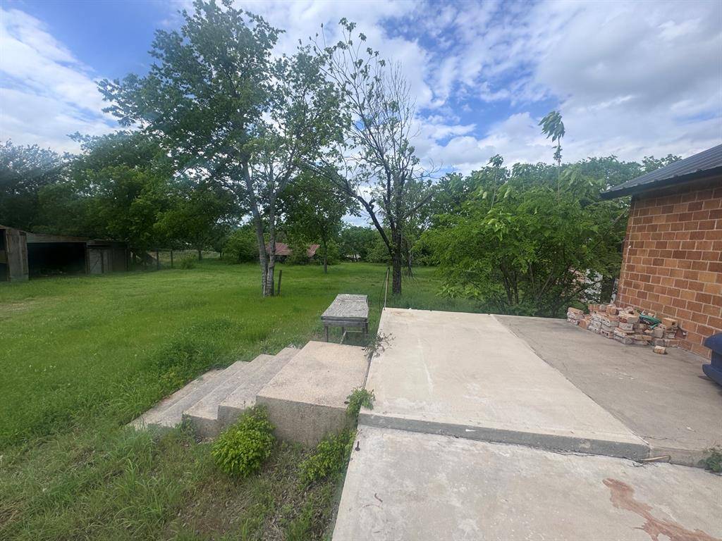 1210 E Old Chico Road, Decatur, TX 76234