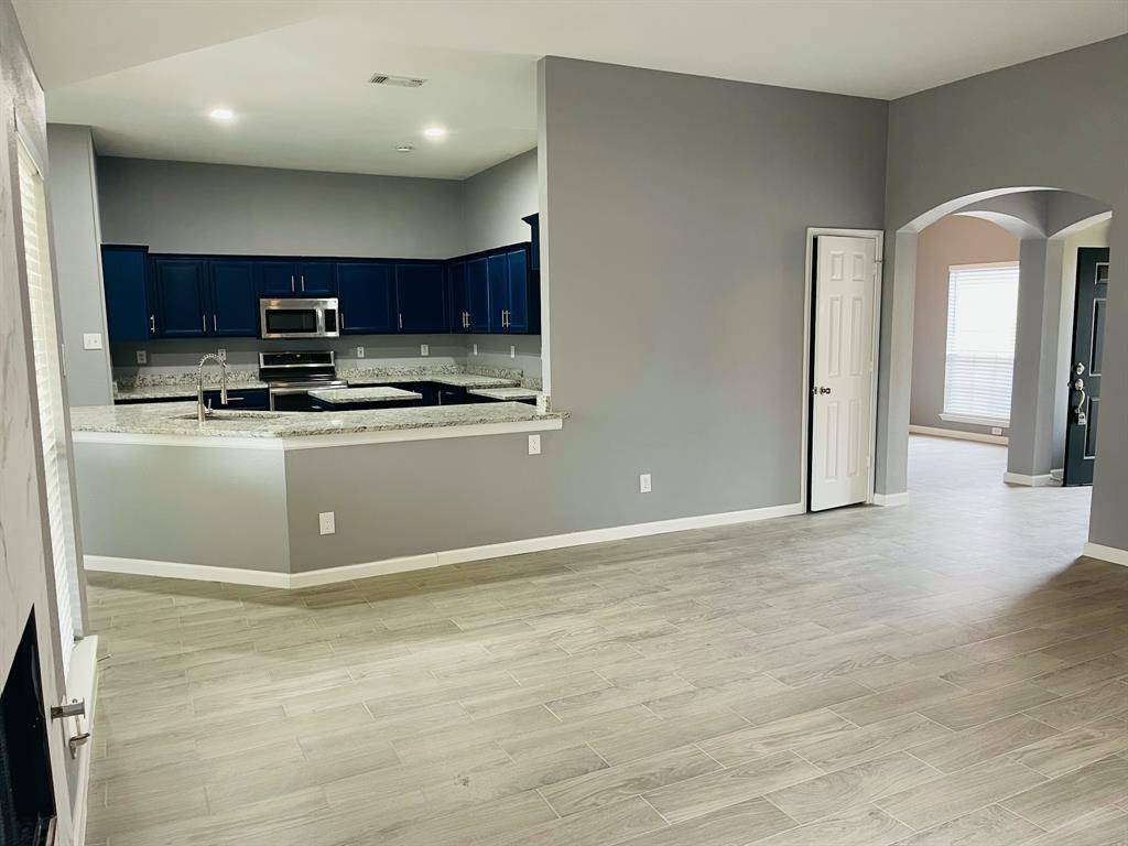 4513 Normandy Way, Grand Prairie, TX 75052