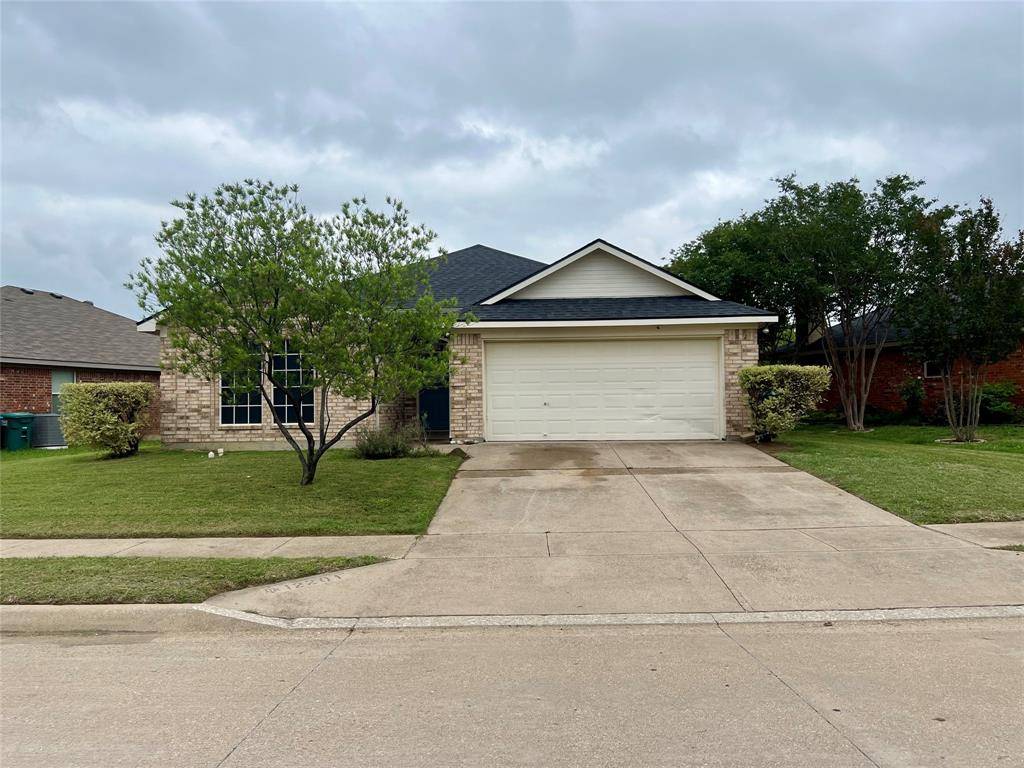 12201 Rolling Ridge Drive, Fort Worth, TX 76028