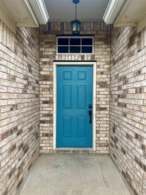 12201 Rolling Ridge Drive, Fort Worth, TX 76028