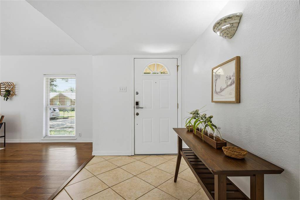 1811 Addington Drive, Carrollton, TX 75007