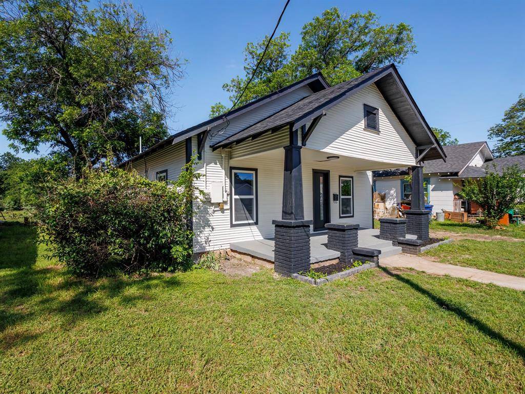 1703 7th Street, Brownwood, TX 76801