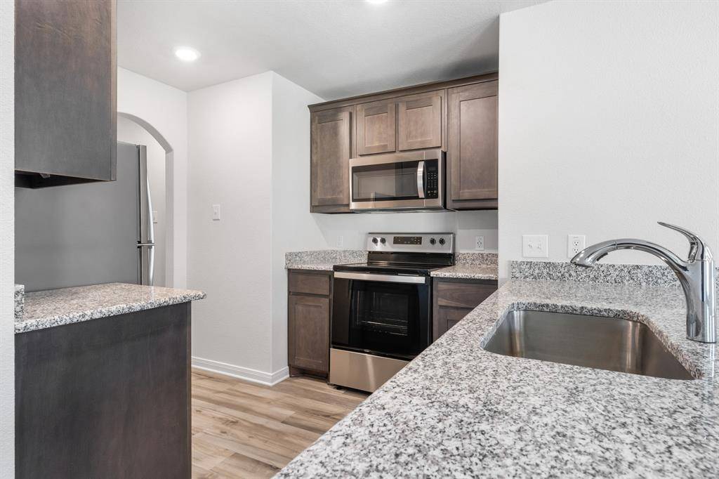 6318 Crosswood Lane, Dallas, TX 75241