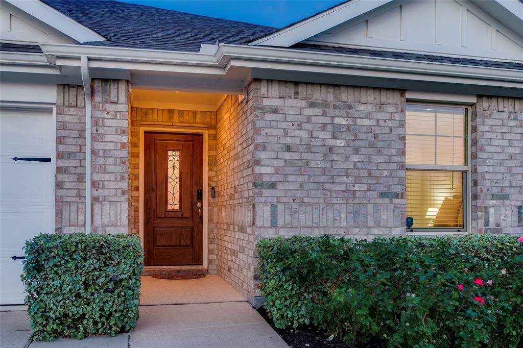 3012 Prairie Trail Avenue, Aubrey, TX 76227