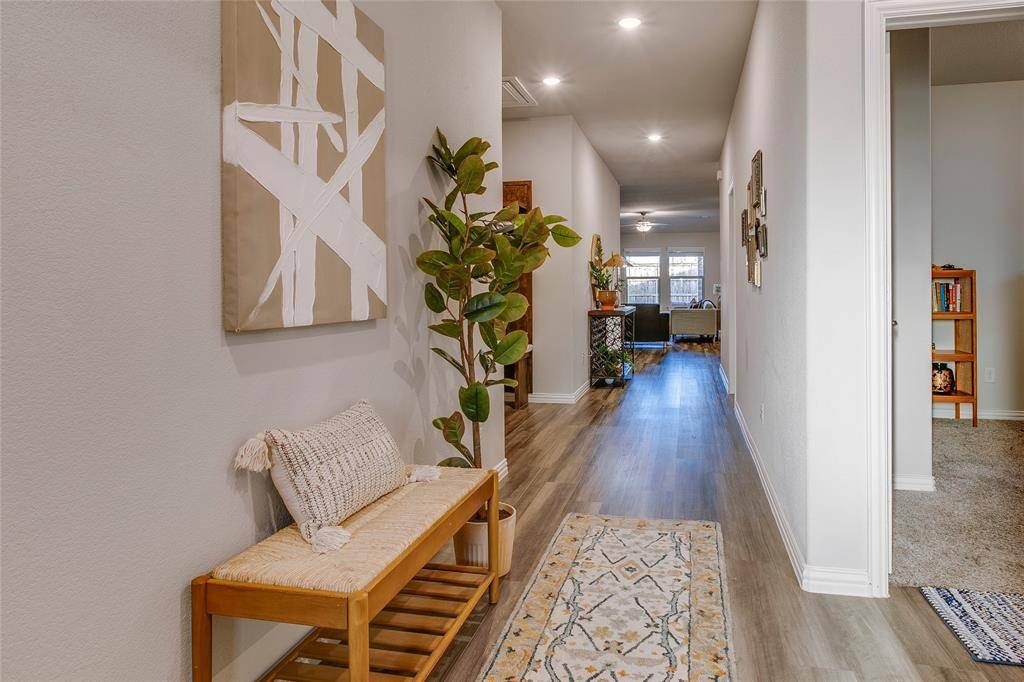 3012 Prairie Trail Avenue, Aubrey, TX 76227