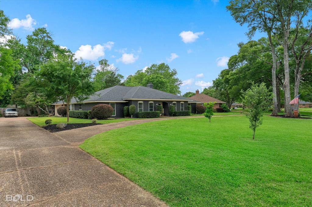 5418 Coach Road, Bossier City, LA 71111