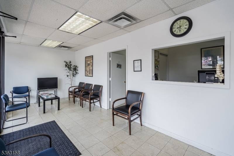 905 Elizabeth Ave, Elizabeth City, NJ 07201