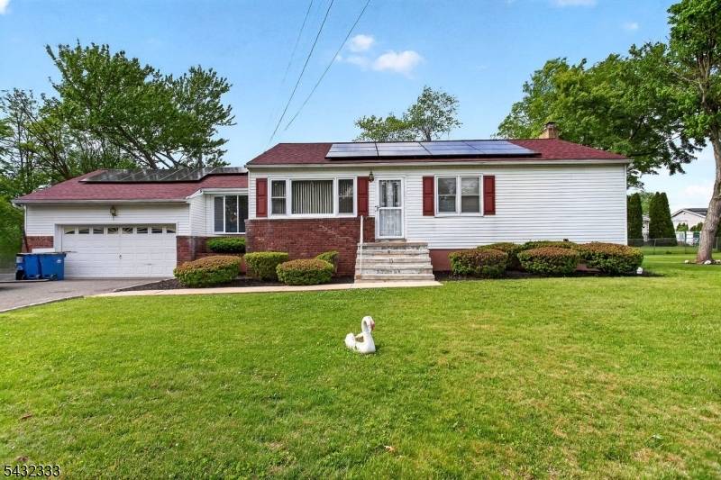 153 Ellen St, Franklin Twp., NJ 08873