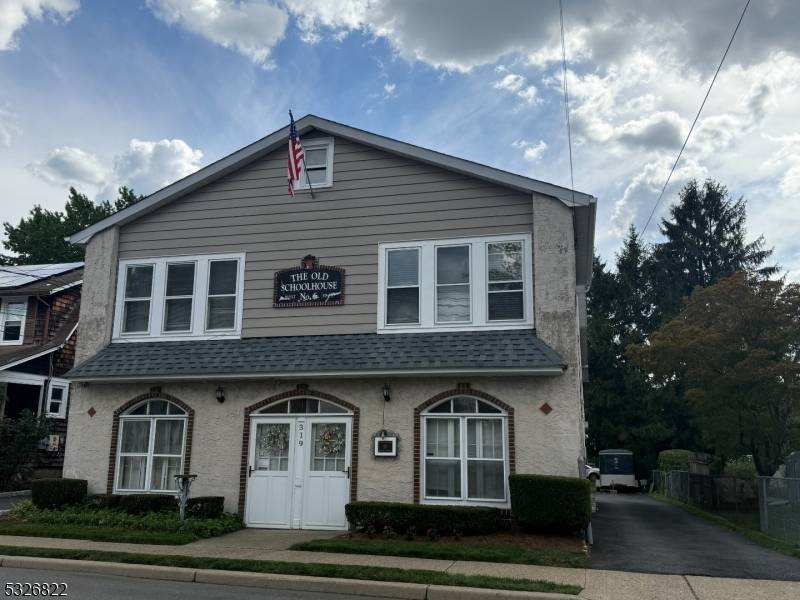 319 Lathrop Ave #2, Boonton Town, NJ 07005
