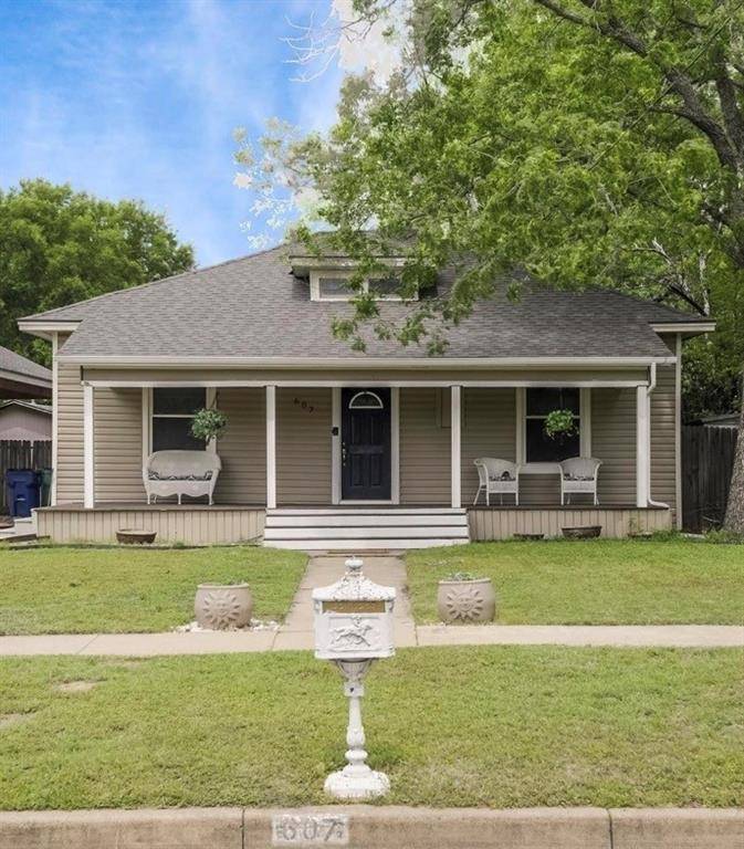 607 Williams Street, Waxahachie, TX 75165