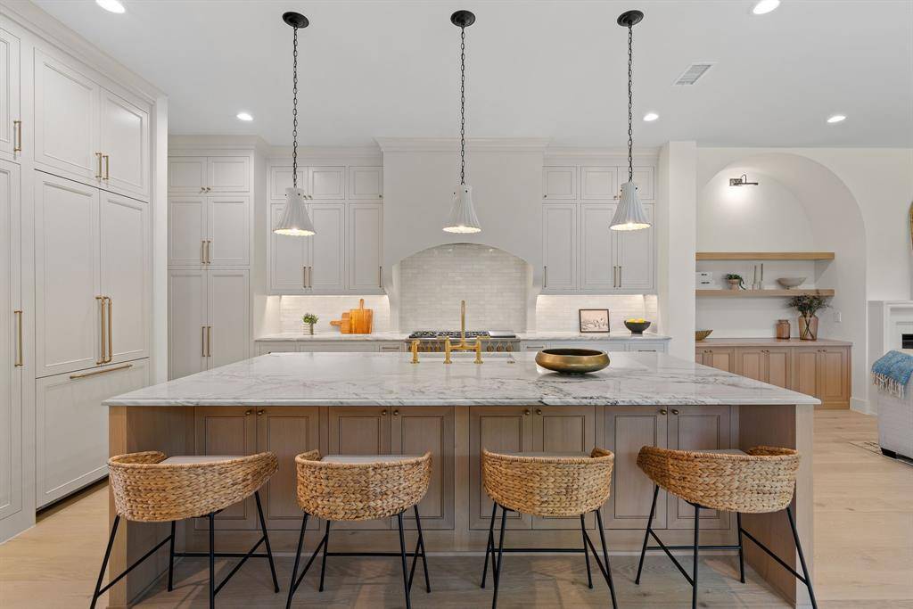 6402 Westlake Avenue, Dallas, TX 75214