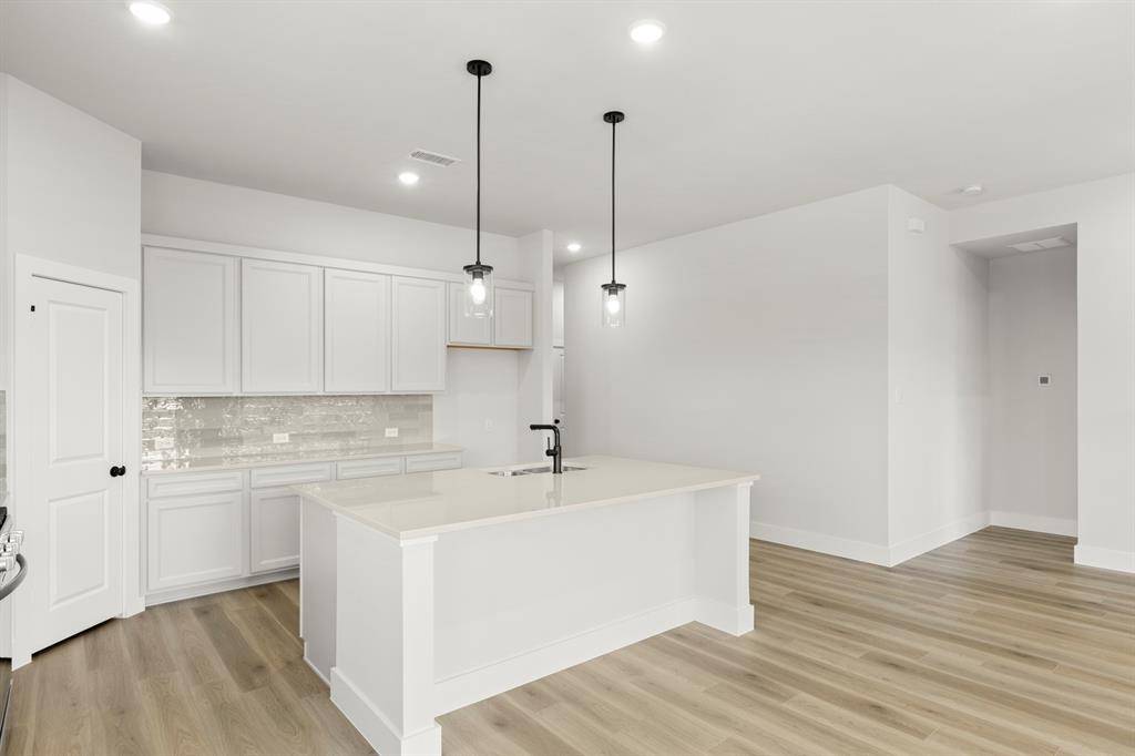 1708 Morning Mist Way, Mesquite, TX 75181
