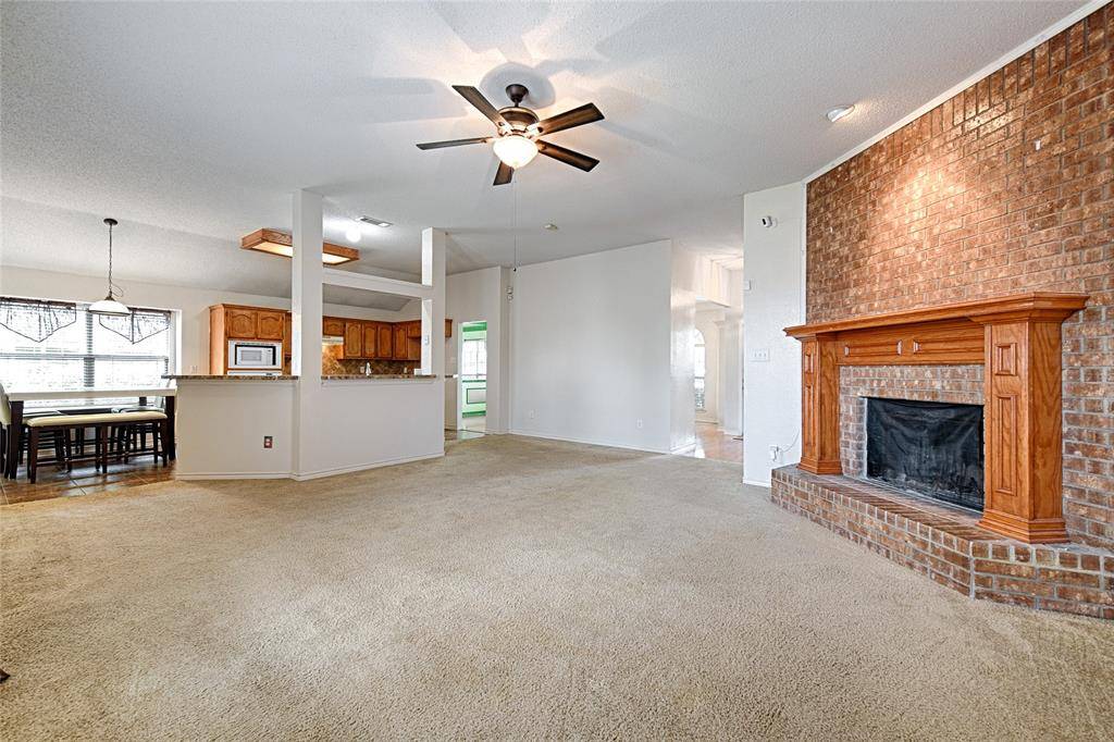1544 Birkenhead Lane, Lancaster, TX 75134