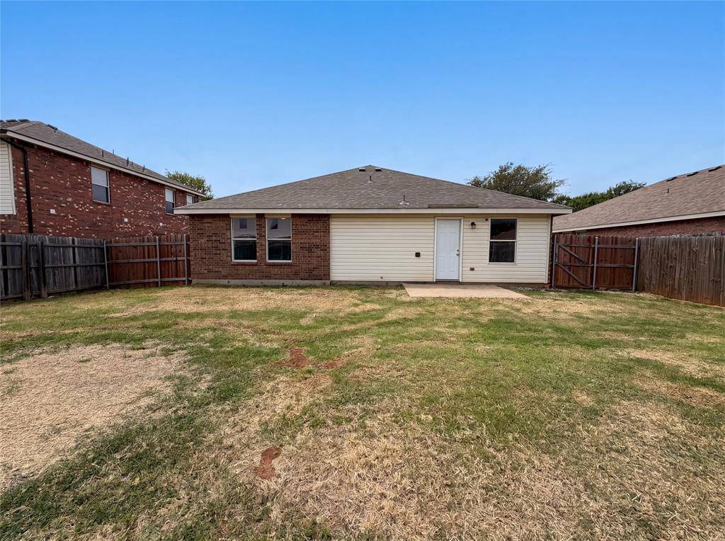 1120 Beaverwood Lane, Crowley, TX 76036