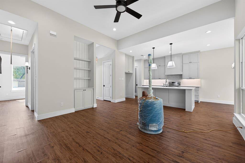 3711 Metropolitan Avenue, Dallas, TX 75210