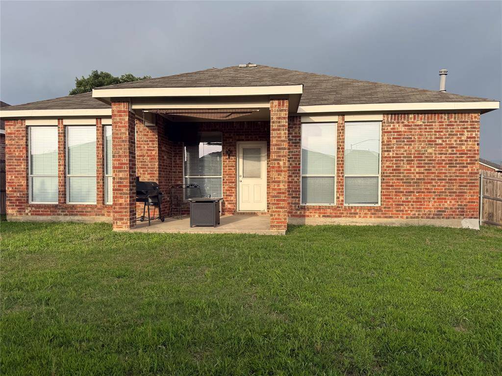 9524 Navarro Street, Fort Worth, TX 76036