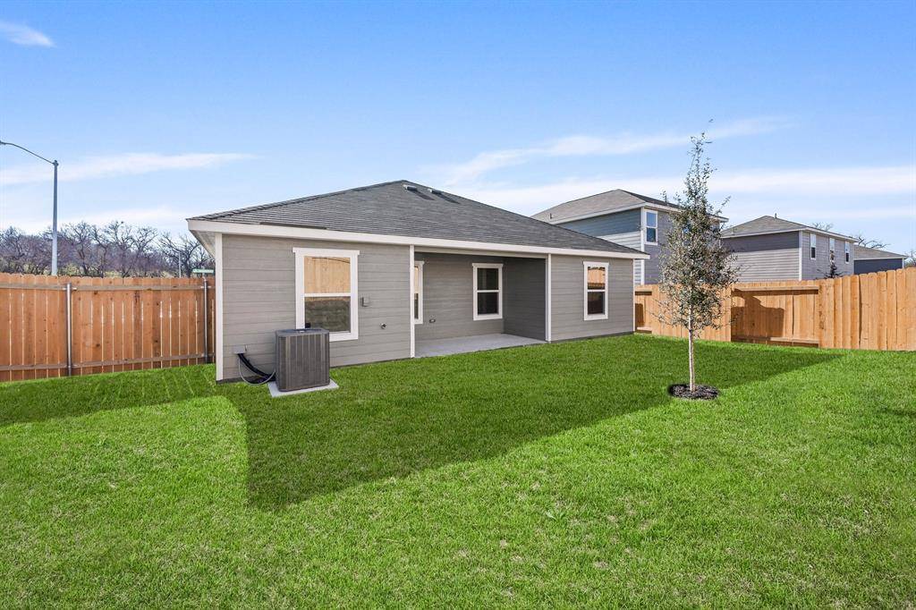 4215 Lava Forest Drive, Dallas, TX 75241